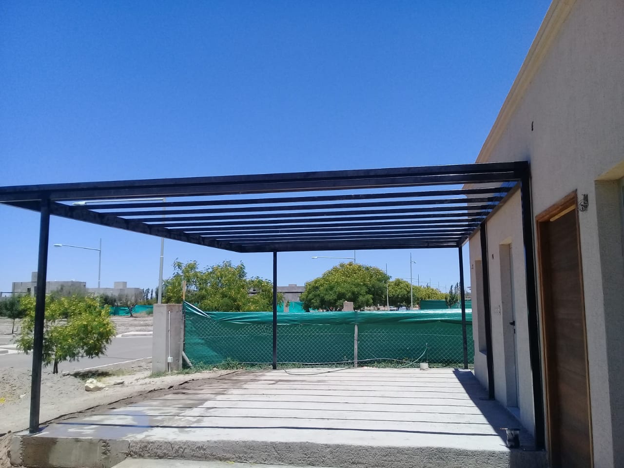 Casa Forma con deck